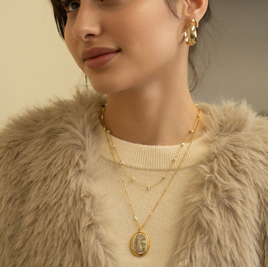 Aphrodite Vintage Cameo Necklace