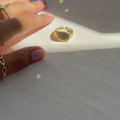 El Sol Signet Ring
